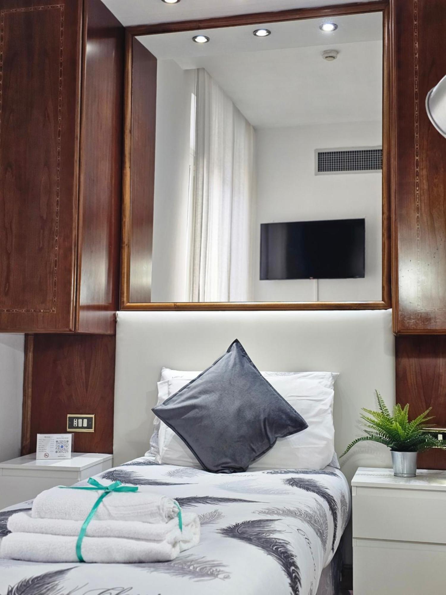 Hotel Max Roma